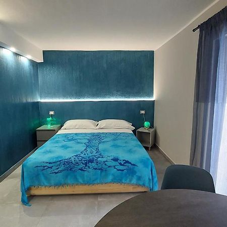I 3 Principi, Garibaldi Suites คาตาเนีย ภายนอก รูปภาพ