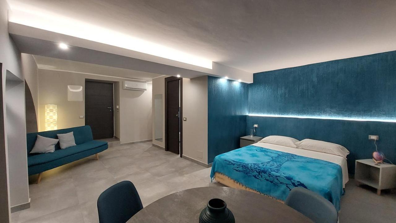 I 3 Principi, Garibaldi Suites คาตาเนีย ภายนอก รูปภาพ