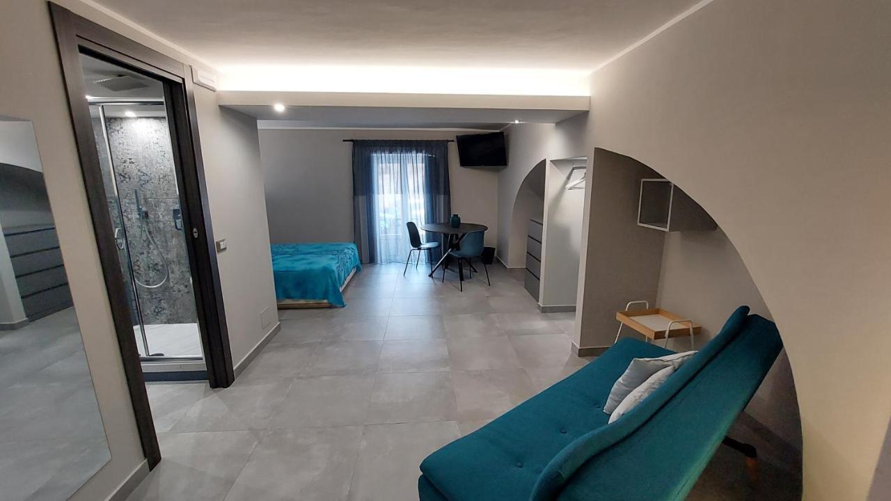 I 3 Principi, Garibaldi Suites คาตาเนีย ภายนอก รูปภาพ