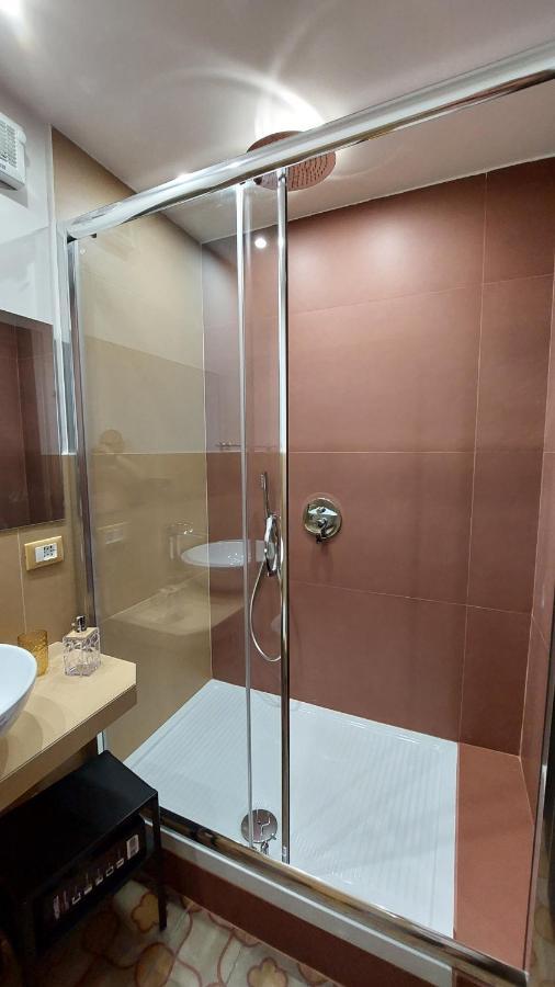 I 3 Principi, Garibaldi Suites คาตาเนีย ภายนอก รูปภาพ